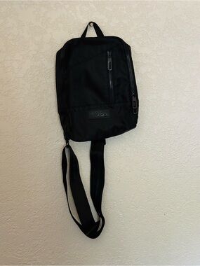 MOBY Black Crossbody Sling Bag